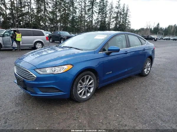 3FA6P0UU8HR330747 2017 FORD FUSION - Image 2