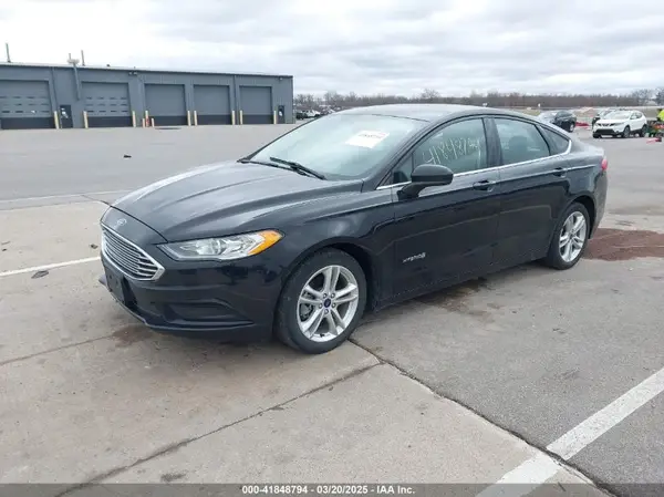 3FA6P0UU8JR100423 2018 FORD FUSION - Image 2