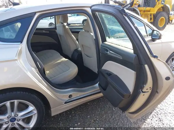 3FA6P0UU8JR122079 2018 FORD FUSION - Image 8