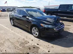 3FA6P0UU8JR122289 2018 FORD FUSION