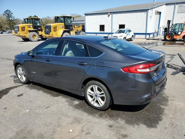 3FA6P0UU8JR122440 2018 FORD FUSION - Image 2