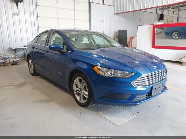 3FA6P0UU8JR122468 2018 FORD FUSION - Image 1