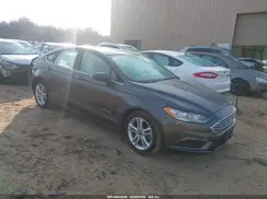 3FA6P0UU8JR142025 2018 FORD FUSION