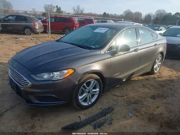 3FA6P0UU8JR142025 2018 FORD FUSION - Image 2