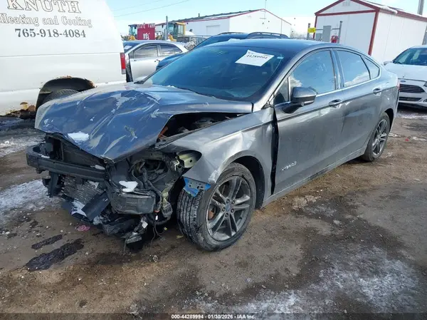 3FA6P0UU8JR144549 2018 FORD FUSION - Image 2