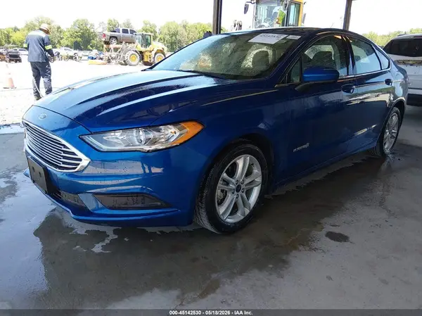 3FA6P0UU8JR235921 2018 FORD FUSION - Image 2