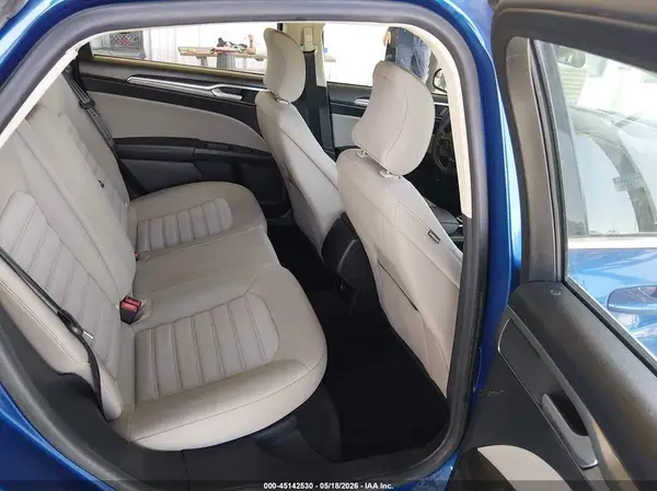 3FA6P0UU8JR235921 2018 FORD FUSION - Image 8