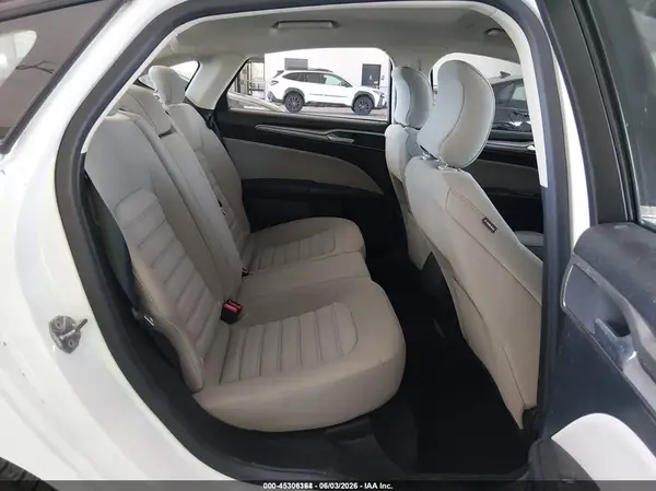 3FA6P0UU8JR243632 2018 FORD FUSION - Image 8