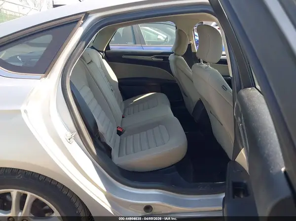 3FA6P0UU8JR254503 2018 FORD FUSION - Image 8