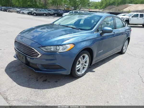 3FA6P0UU8JR254646 2018 FORD FUSION - Image 2