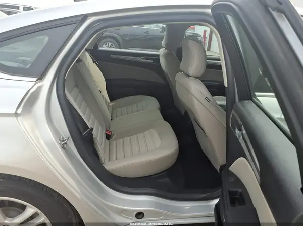 3FA6P0UU8JR271463 2018 FORD FUSION - Image 8