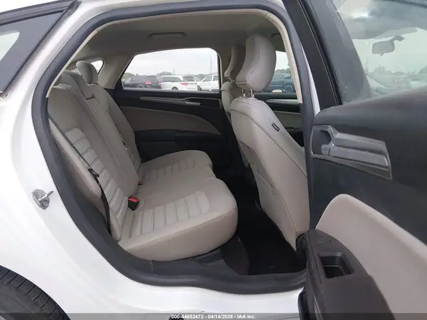 3FA6P0UU8JR273701 2018 FORD FUSION - Image 8