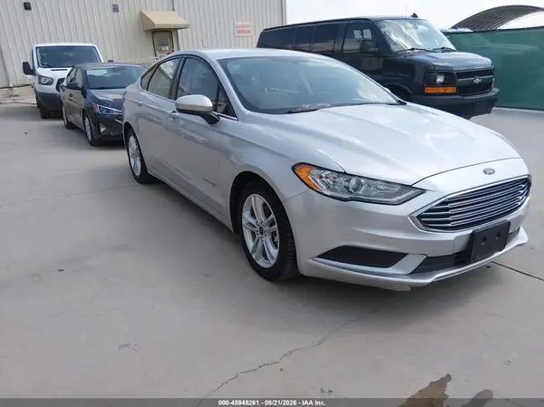 3FA6P0UU8JR278963 2018 FORD FUSION - Image 1