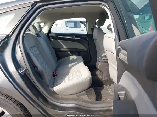 3FA6P0UU9GR250985 2016 FORD FUSION - Image 8