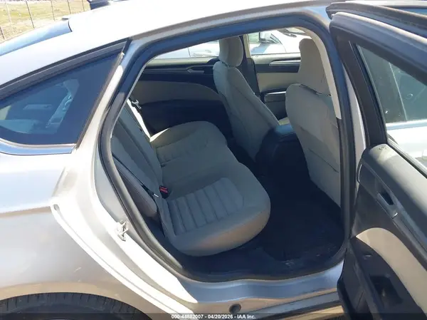 3FA6P0UU9HR311625 2017 FORD FUSION - Image 8