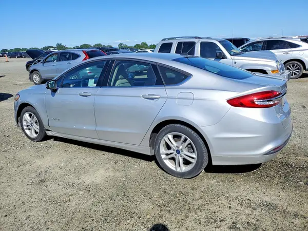 3FA6P0UU9JR122169 2018 FORD FUSION - Image 2