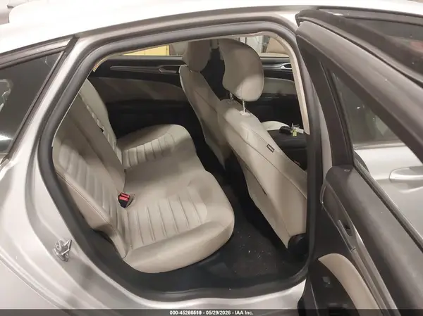 3FA6P0UU9JR122639 2018 FORD FUSION - Image 8