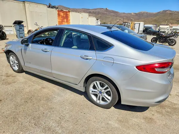 3FA6P0UU9JR122690 2018 FORD FUSION - Image 2