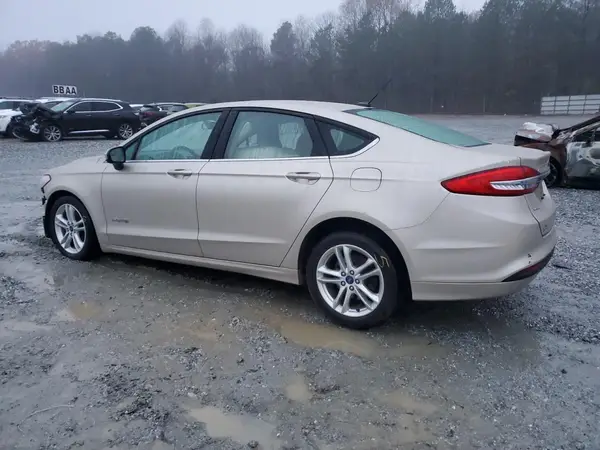 3FA6P0UU9JR142289 2018 FORD FUSION - Image 2