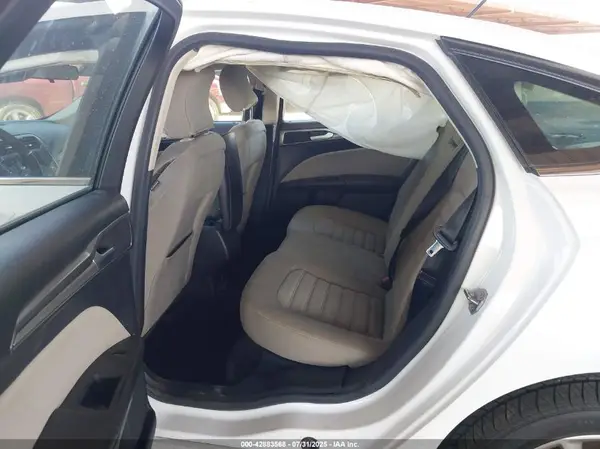 3FA6P0UU9JR211787 2018 FORD FUSION - Image 8
