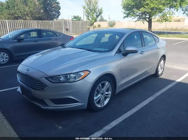 3FA6P0UU9JR235927 2018 FORD FUSION - Image 2