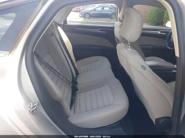 3FA6P0UU9JR235927 2018 FORD FUSION - Image 8