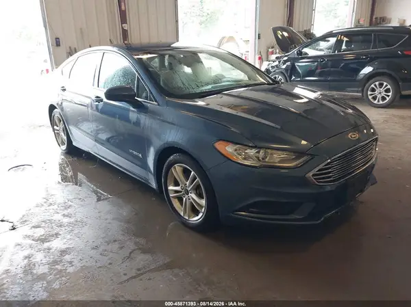 3FA6P0UU9JR261640 2018 FORD FUSION - Image 1