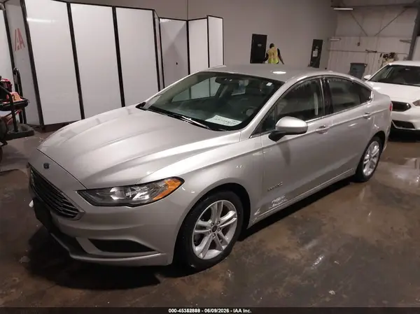 3FA6P0UU9JR271455 2018 FORD FUSION - Image 2