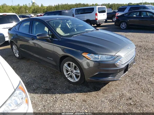 3FA6P0UU9JR271603 2018 FORD FUSION - Image 1