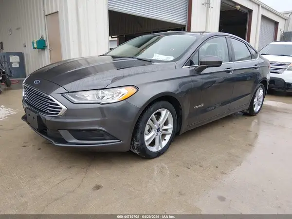 3FA6P0UU9JR278907 2018 FORD FUSION - Image 2