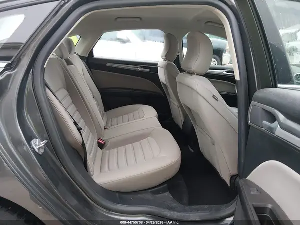 3FA6P0UU9JR278907 2018 FORD FUSION - Image 8