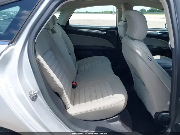 3FA6P0UU9JR278955 2018 FORD FUSION - Image 8