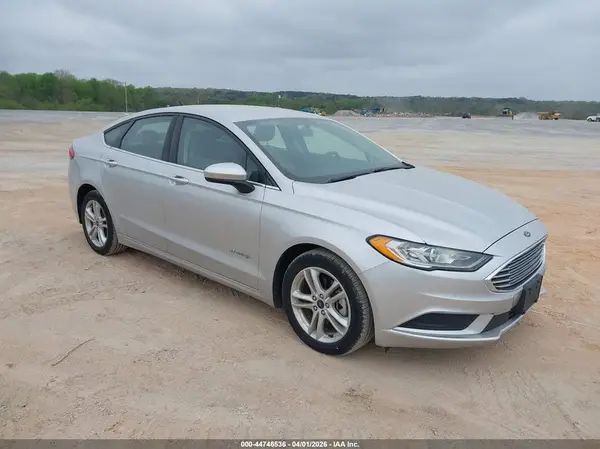 3FA6P0UU9JR279085 2018 FORD FUSION - Image 1