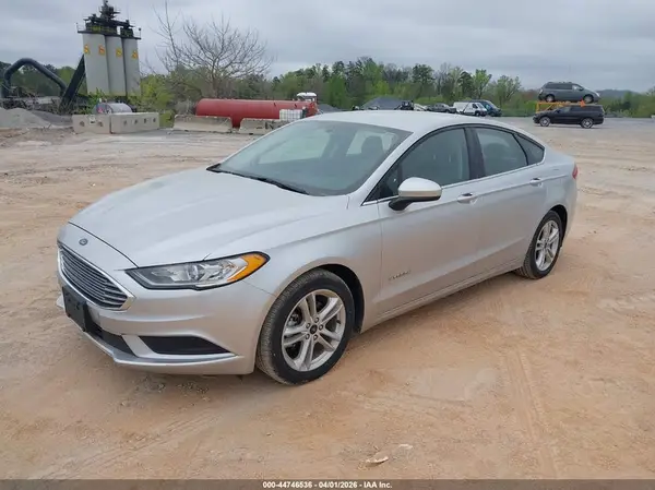 3FA6P0UU9JR279085 2018 FORD FUSION - Image 2