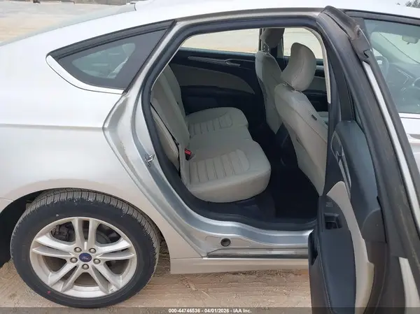 3FA6P0UU9JR279085 2018 FORD FUSION - Image 8