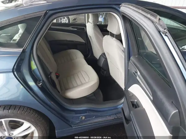 3FA6P0UU9JR279099 2018 FORD FUSION - Image 8