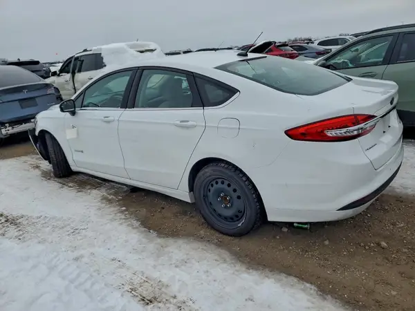 3FA6P0UU9JR279104 2018 FORD FUSION - Image 2