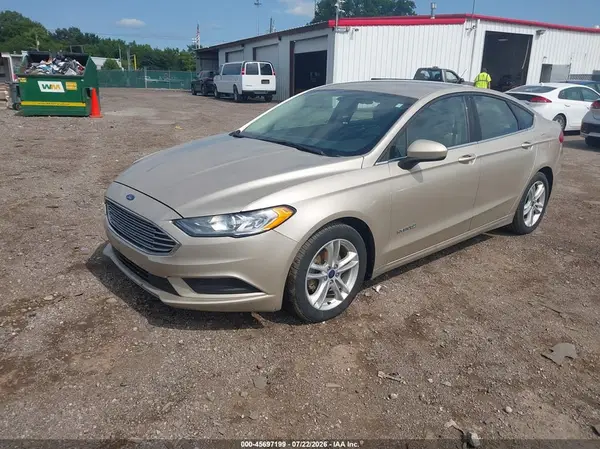 3FA6P0UU9JR281936 2018 FORD FUSION - Image 2