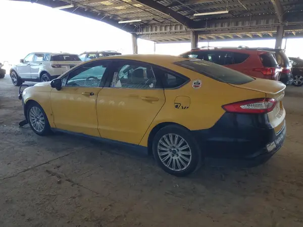 3FA6P0UUXGR147333 2016 FORD FUSION - Image 2