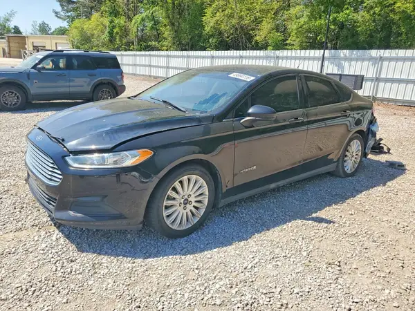 3FA6P0UUXGR269318 2016 FORD FUSION - Image 1