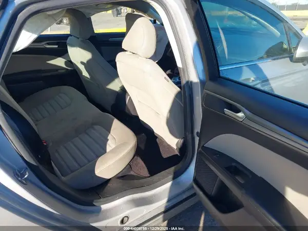 3FA6P0UUXHR188286 2017 FORD FUSION - Image 8