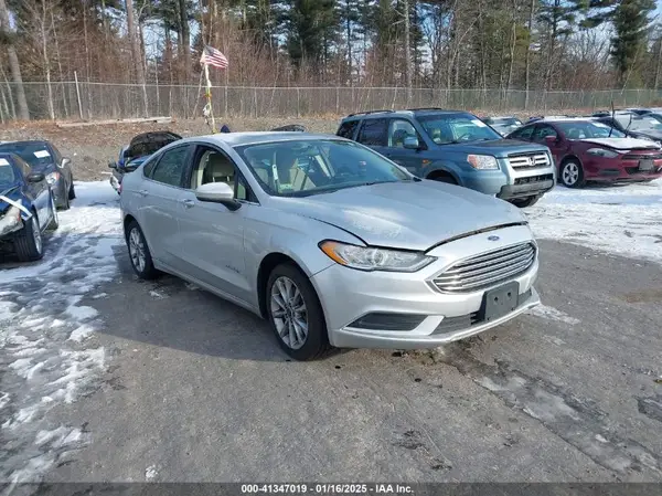 3FA6P0UUXHR390190 2017 FORD FUSION - Image 1