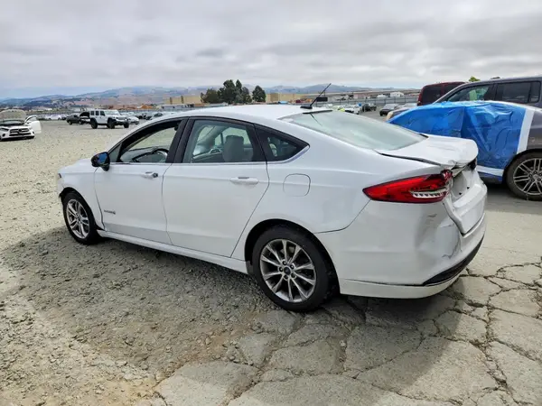 3FA6P0UUXHR399021 2017 FORD FUSION - Image 2