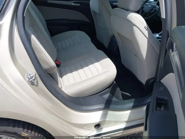 3FA6P0UUXJR100438 2018 FORD FUSION - Image 8