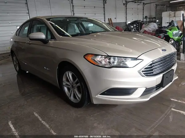 3FA6P0UUXJR122309 2018 FORD FUSION - Image 1