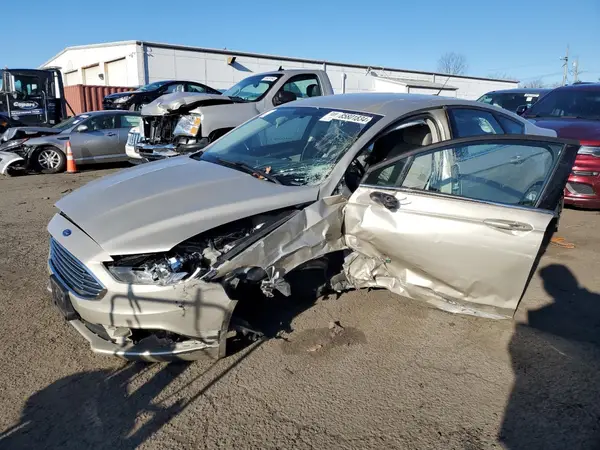 3FA6P0UUXJR122858 2018 FORD FUSION - Image 1