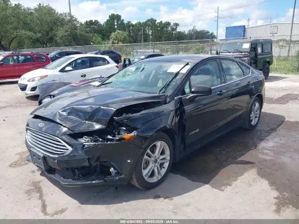 3FA6P0UUXJR122925 2018 FORD FUSION - Image 2