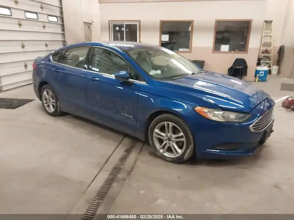3FA6P0UUXJR142043 2018 FORD FUSION - Image 1