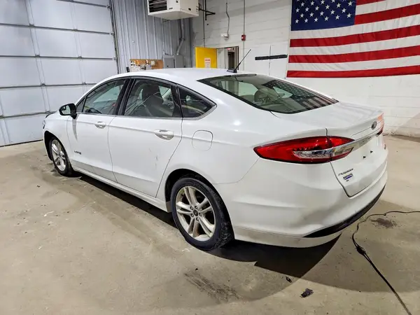 3FA6P0UUXJR192876 2018 FORD FUSION - Image 2