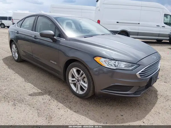 3FA6P0UUXJR235905 2018 FORD FUSION - Image 1